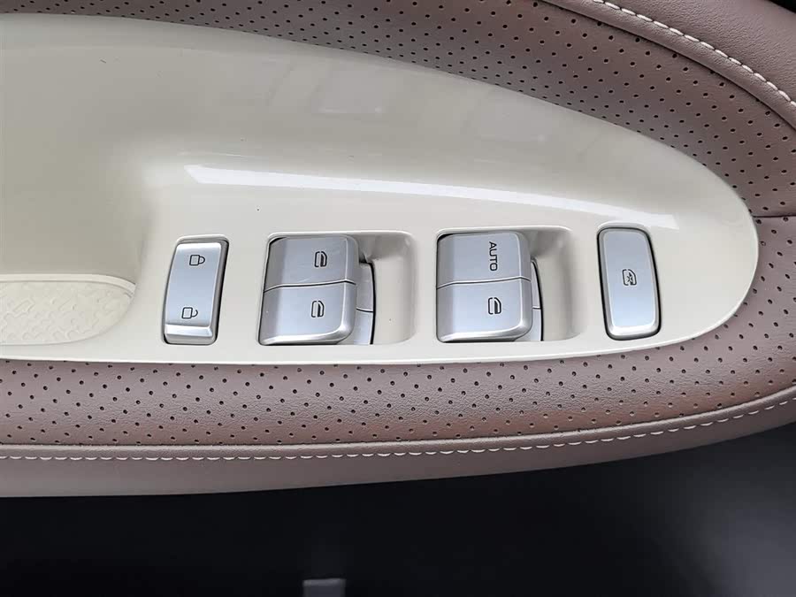 Wuling Binguo 2023 immagine di auto #10