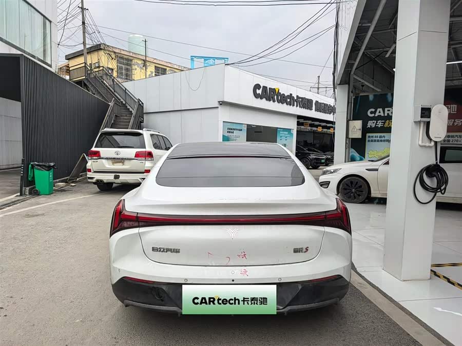 哪吒汽车 哪吒S 2023 汽车图片 #10