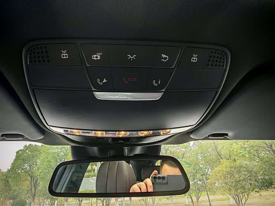 Mercedes-Benz GLC Class 2018 صورة سيارة #10