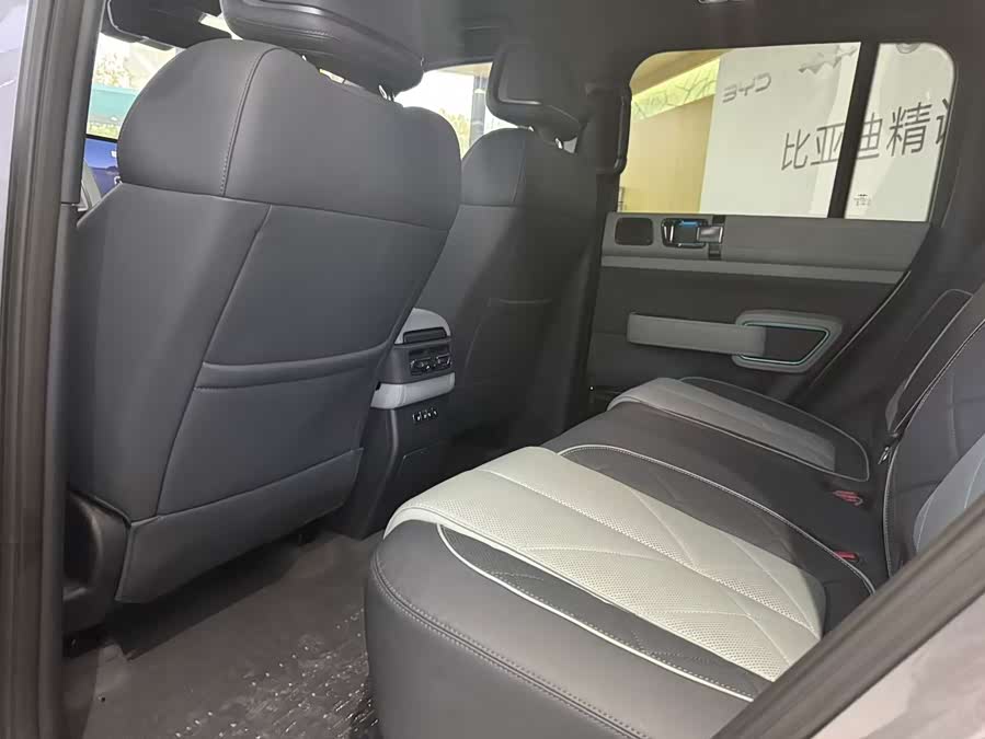 FangChengBao Leopard 5 2025 car image #10