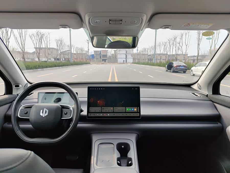 零跑汽车 零跑C10 2025 汽车图片 #10