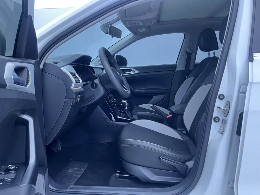 Volkswagen Tacqua 2022 car image #10
