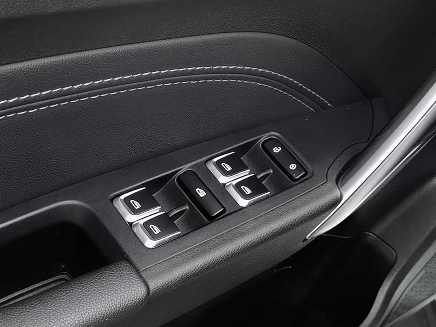 GEELY Vision X3 2020 изображение автомобиля #10