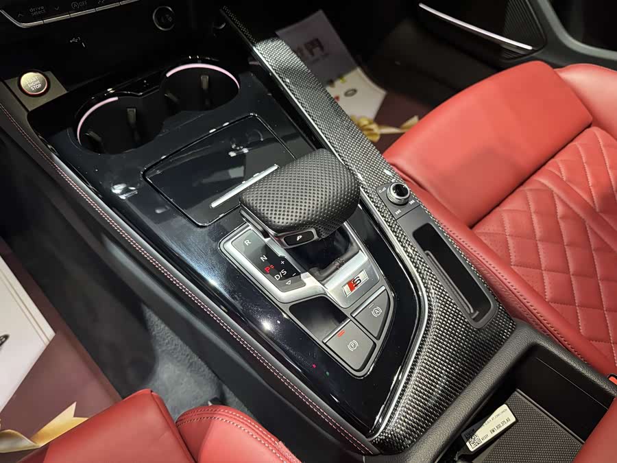 Audi S4 2023 imagem de carro #10