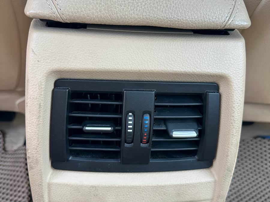 BMW 3 Series (Imported) 2012 صورة سيارة #10