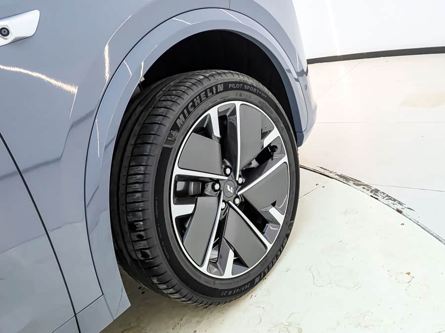 理想汽车 理想L7 2025 汽车图片 #10