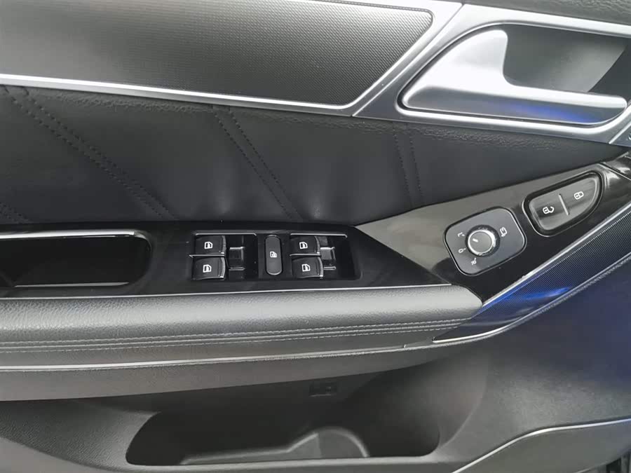 Haval H6 Coupe 2018 изображение автомобиля #10