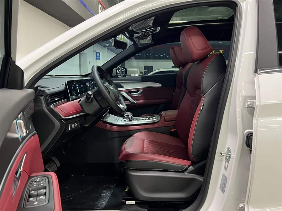 Jetour X70 PLUS 2025 #10 Jetour X70 PLUS 2025 car image #10