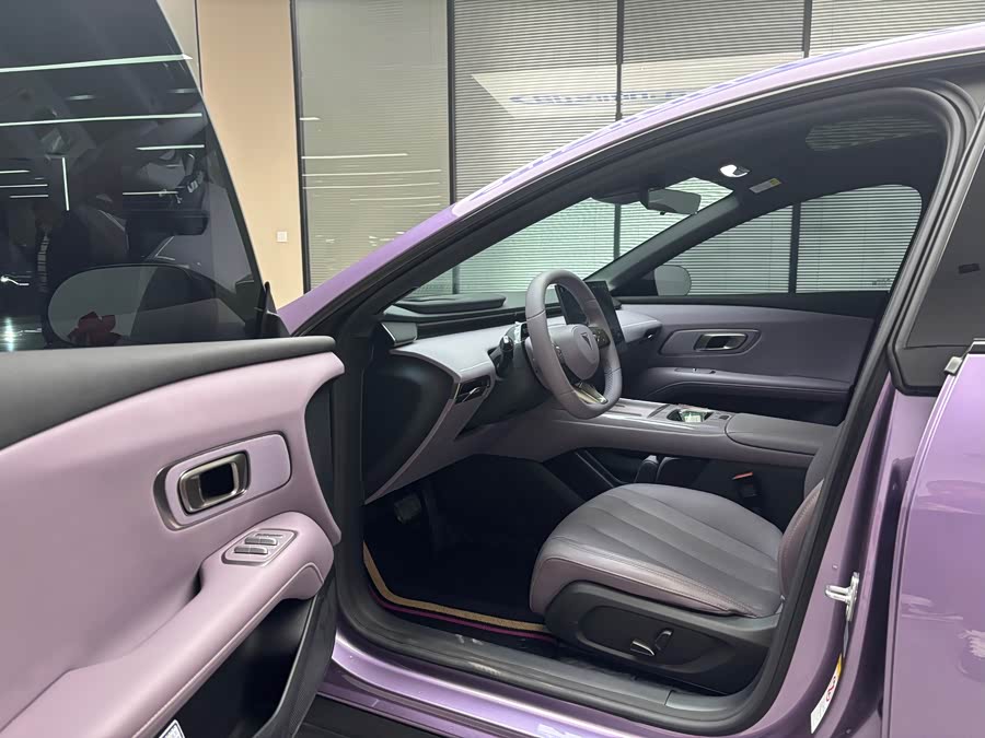 Deepal L06 2025 imagen de coche #10