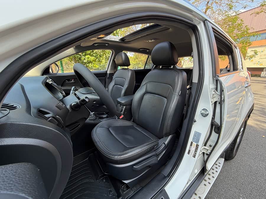 Kia Sportage R 2014 car image #10