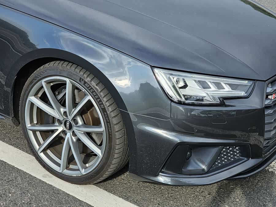 Audi S4 2019 imagem de carro #10