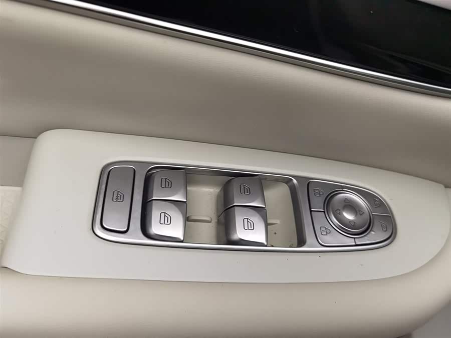 Forthing V9 2025 car image #10