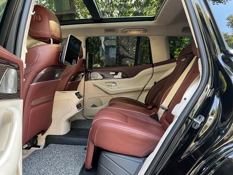 Mercedes-Benz Maybach GLS 2023 car image #10