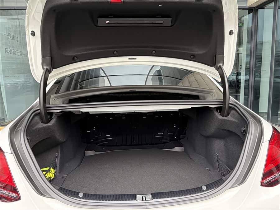 Mercedes-Benz C Class 2020 car image #10