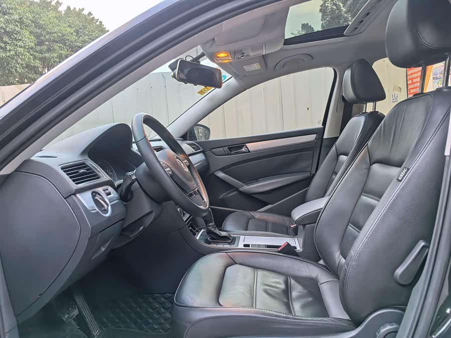 Volkswagen Passat 2015 car image #10