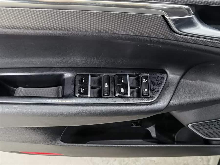 GEELY Emgrand GS 2018 car image #10
