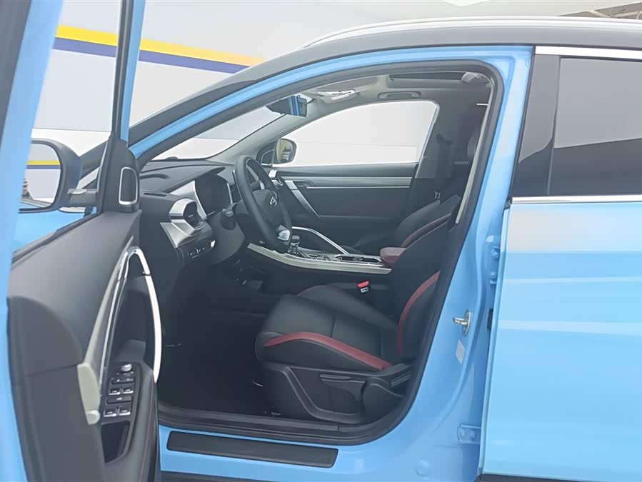 GEELY Coolray 2021 car image #10
