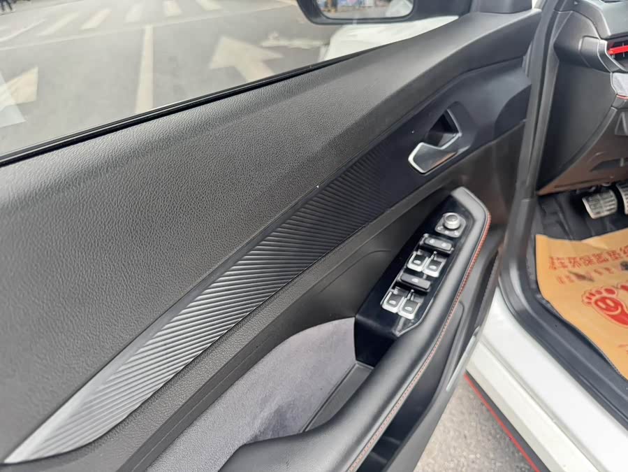 GEELY Binray 2021 car image #10