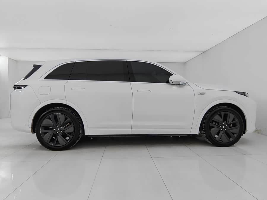 Li L7 2023 immagine di auto #10