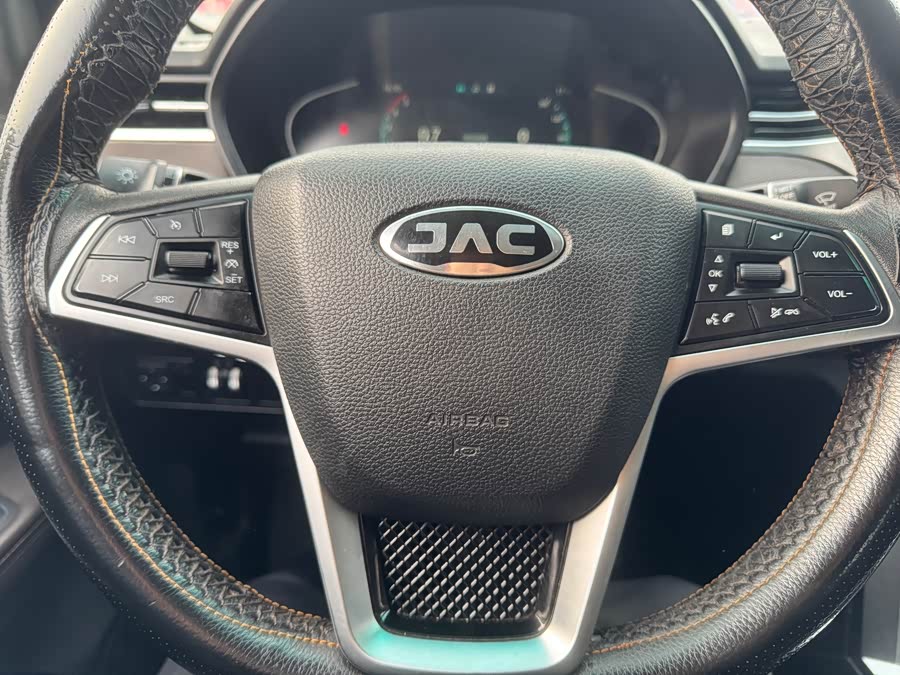 JAC 2021 car image #10