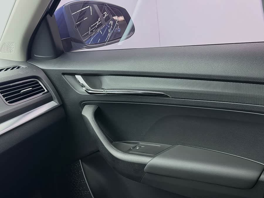 Skoda Kamiq 2022 car image #10