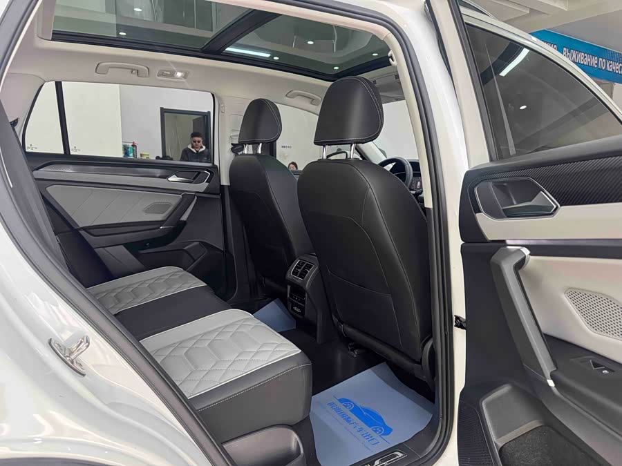 Volkswagen Tayron 2022 car image #10