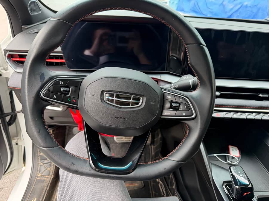 GEELY Binray 2022 car image #10