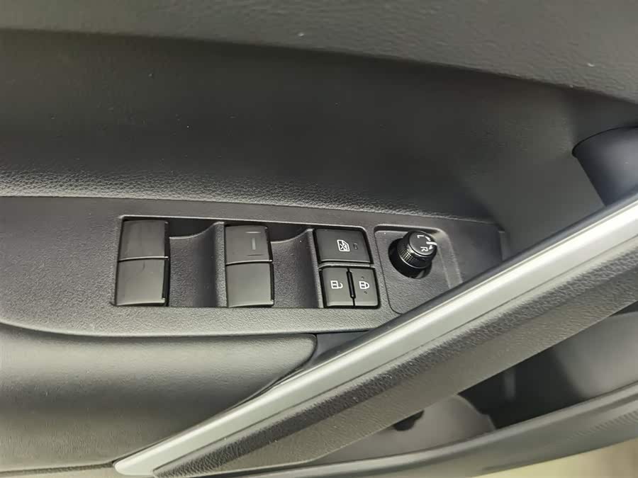 Toyota Corolla Cross 2024 car image #10