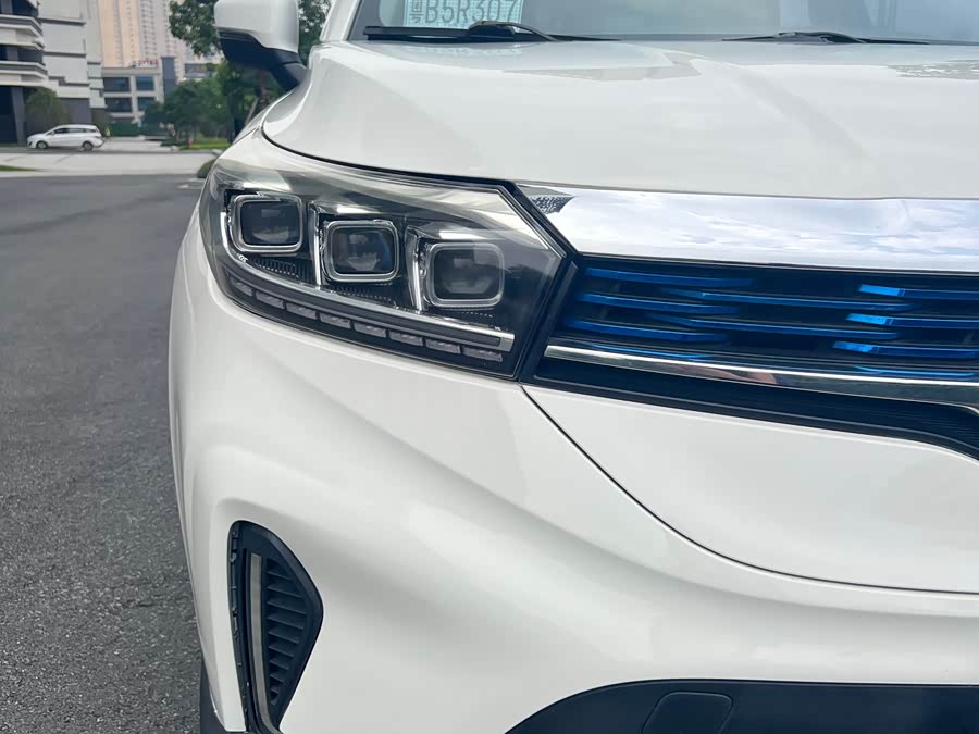 GAC ix4 2019 car image #10