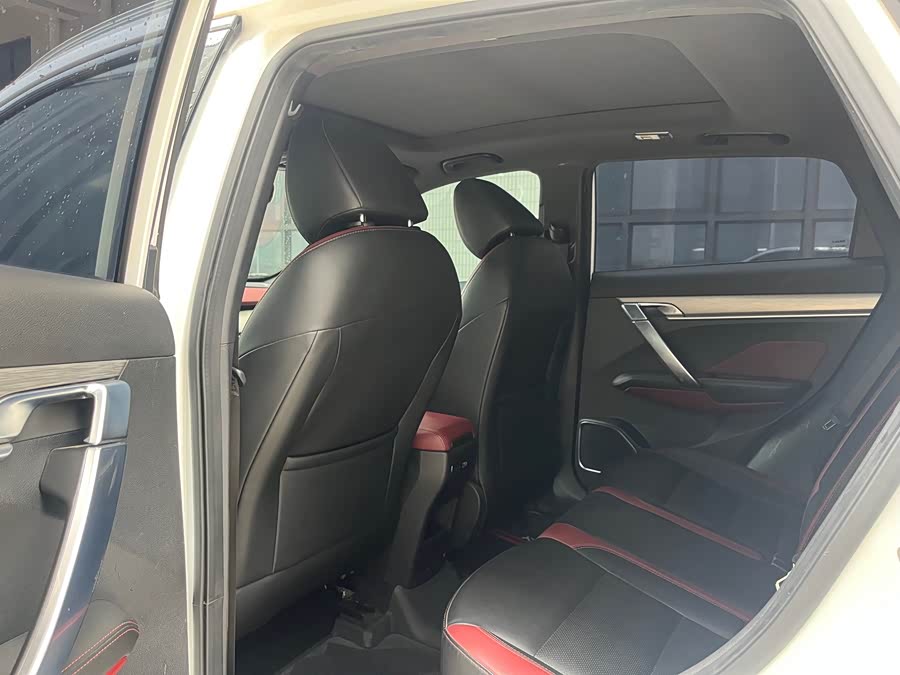 GEELY Coolray 2018 car image #10