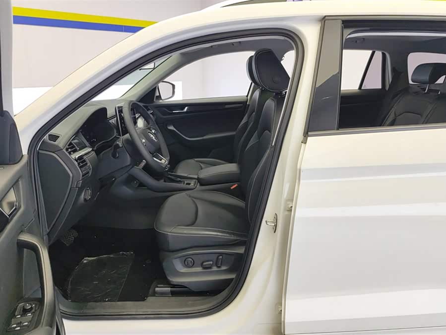 Skoda Kodiaq 2024 immagine di auto #10