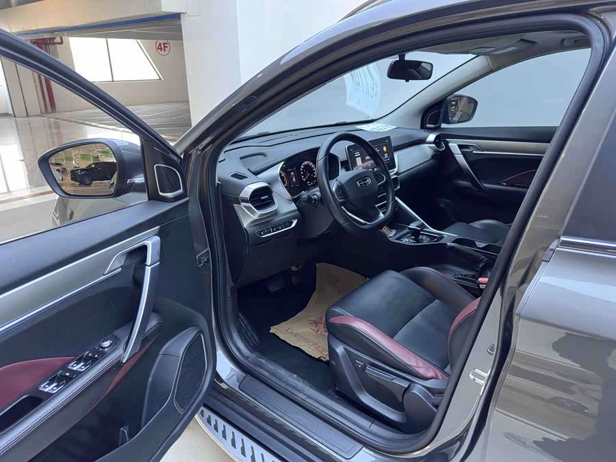 GEELY Coolray 2022 immagine di auto #10
