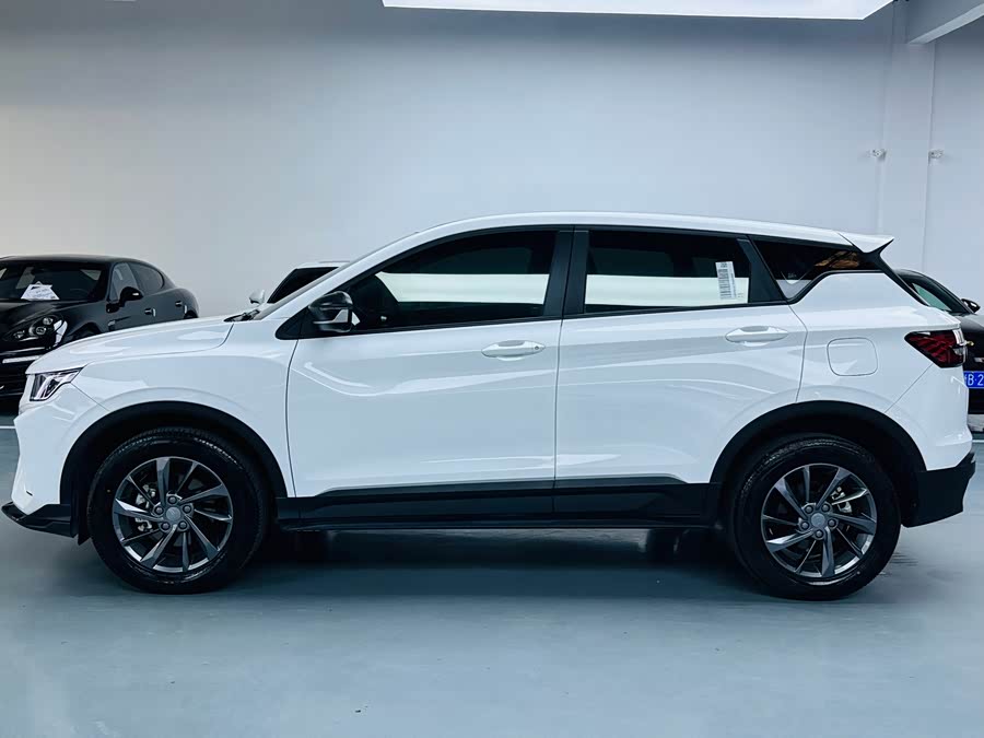 GEELY Coolray 2024 car image #10