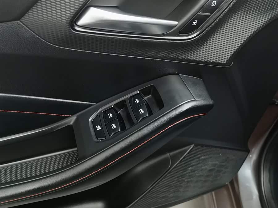 MG 5 2024 car image #10