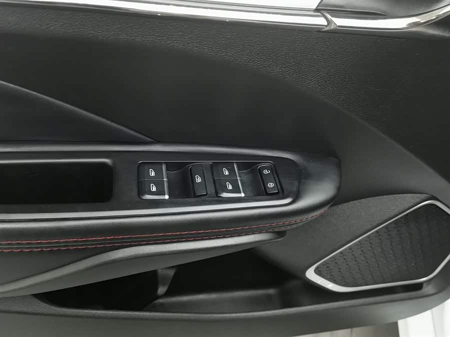 GEELY Binray 2020 immagine di auto #10