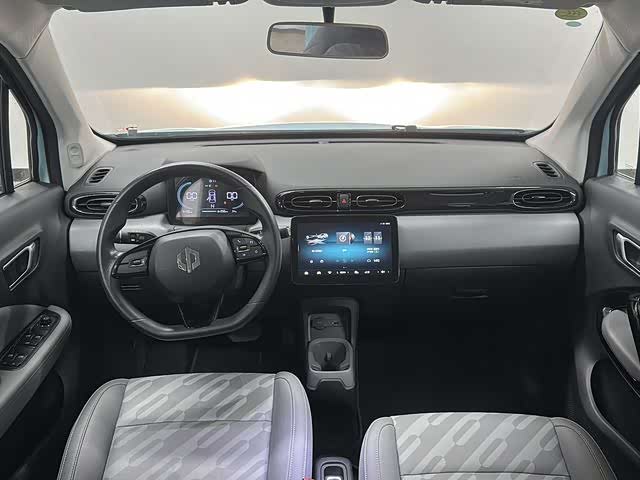 零跑汽车 零跑T03 2025 汽车图片 #10