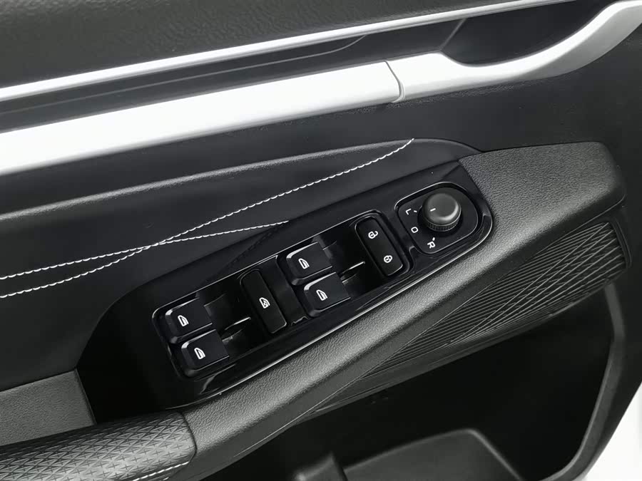 GEELY Emgrand 2024 car image #10