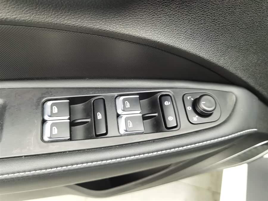 GEELY Emgrand 2020 car image #10
