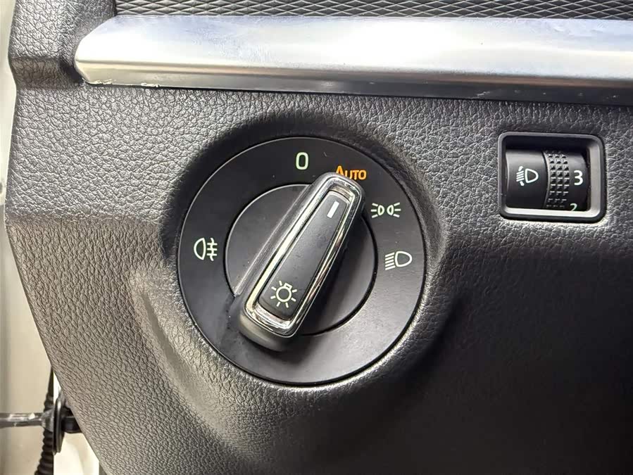 Skoda Kamiq 2022 car image #10