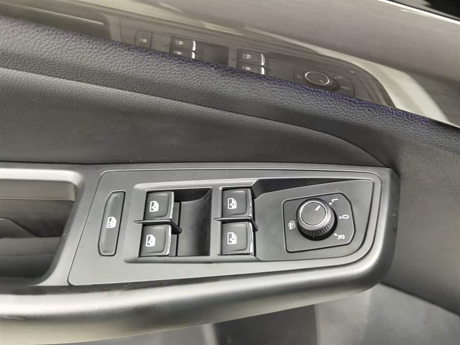 Volkswagen Bora 2020 car image #10