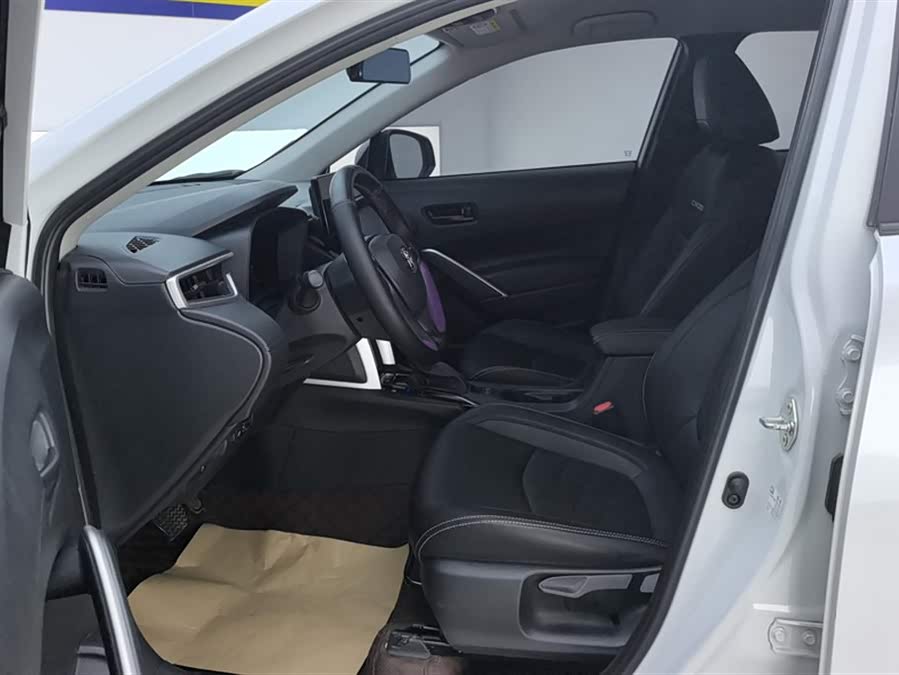 Toyota Corolla Cross 2023 car image #10