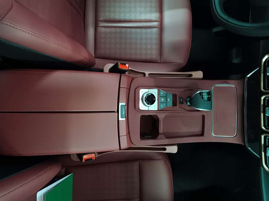 Jetour X70 PLUS 2025 #10 Jetour X70 PLUS 2025 car image #10
