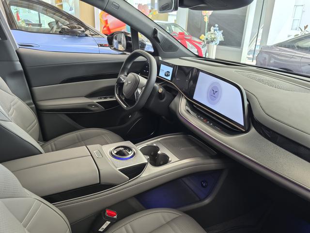 HongQi TianGong 08 2025 immagine di auto #10