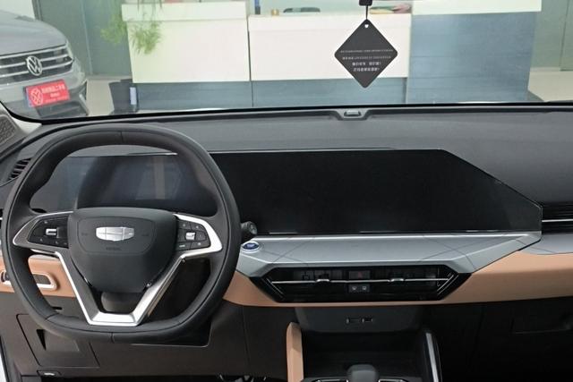 GEELY OkavangoPRO 2023 #10 GEELY OkavangoPRO 2023 car image #10