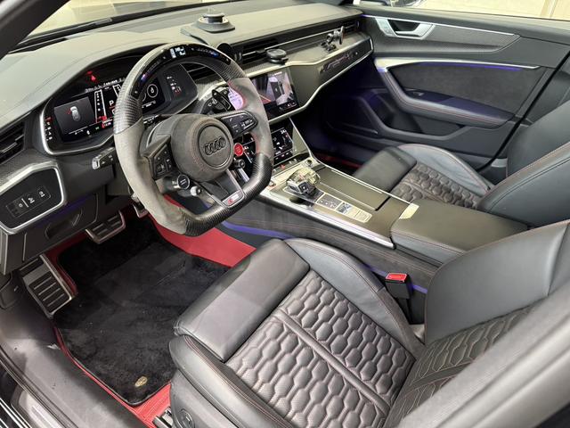 Audi RS 6 2021 car image #10