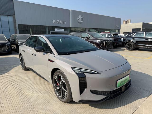 HongQi EH7 2024 car image #10