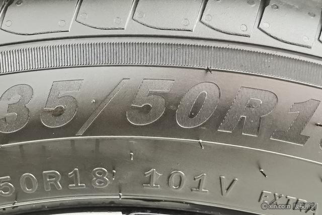 HongQi H5 PHEV 2025 #10 HongQi H5 PHEV 2025 car image #10