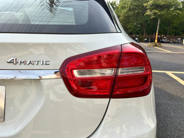 Mercedes-Benz GLA Class (Imported) 2015 #10 Mercedes-Benz GLA Class (Imported) 2015 car image #10