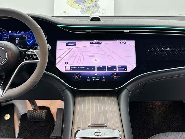 Mercedes-Benz EQS SUV 2024 car image #10