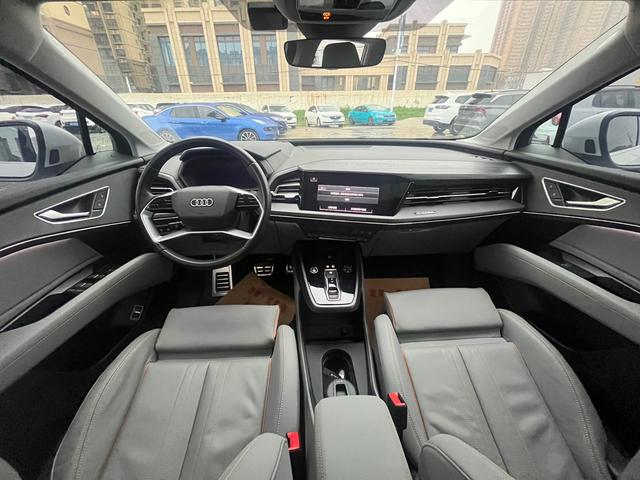 Audi Q5 e-tron 2023 imagem de carro #10